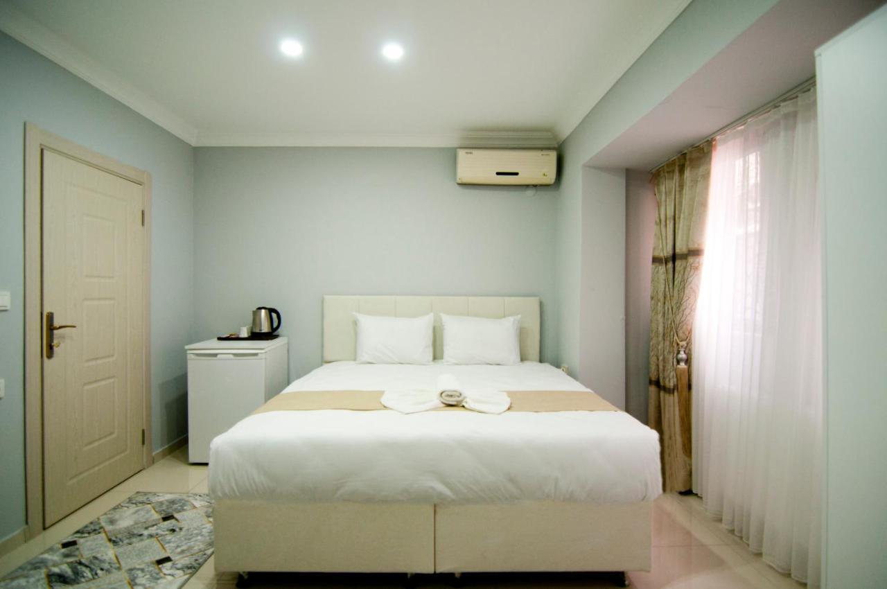 Istanbul Palace Hotel Luaran gambar