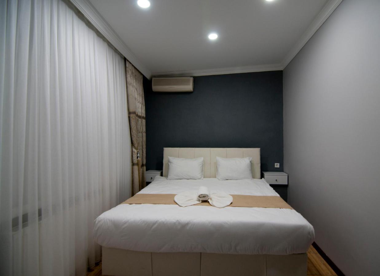 Istanbul Palace Hotel Luaran gambar